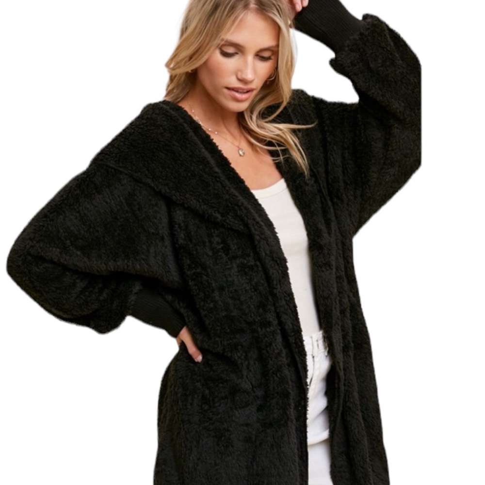 75. Women’s Black Soft Plush Pocketed Hooded Jacket NWT